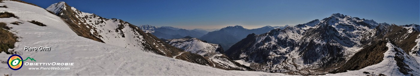 39 Vista panoramica da Cima Valle verso sud-Val Brembana-BG.jpg